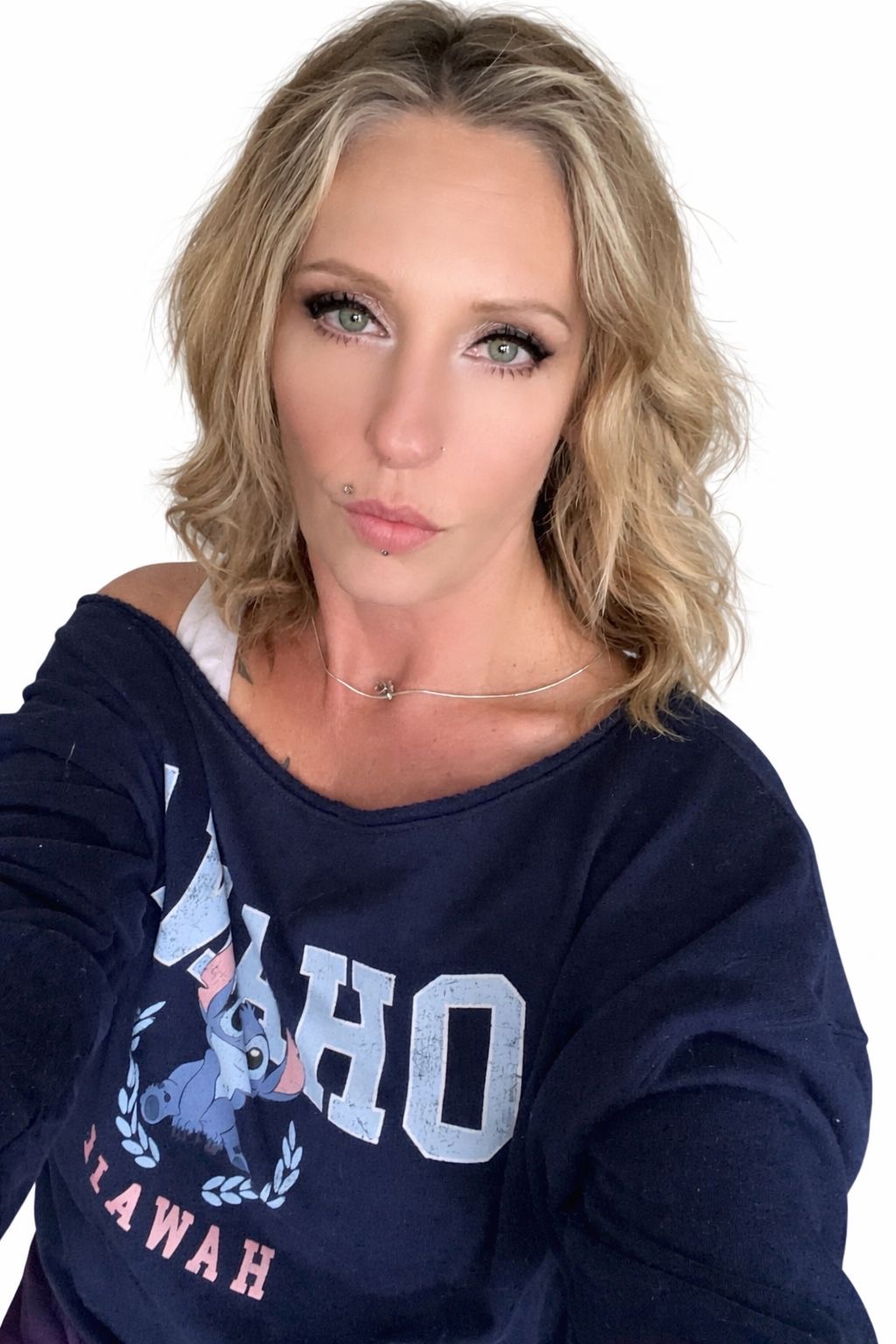 Janine - Outreach & Social Media