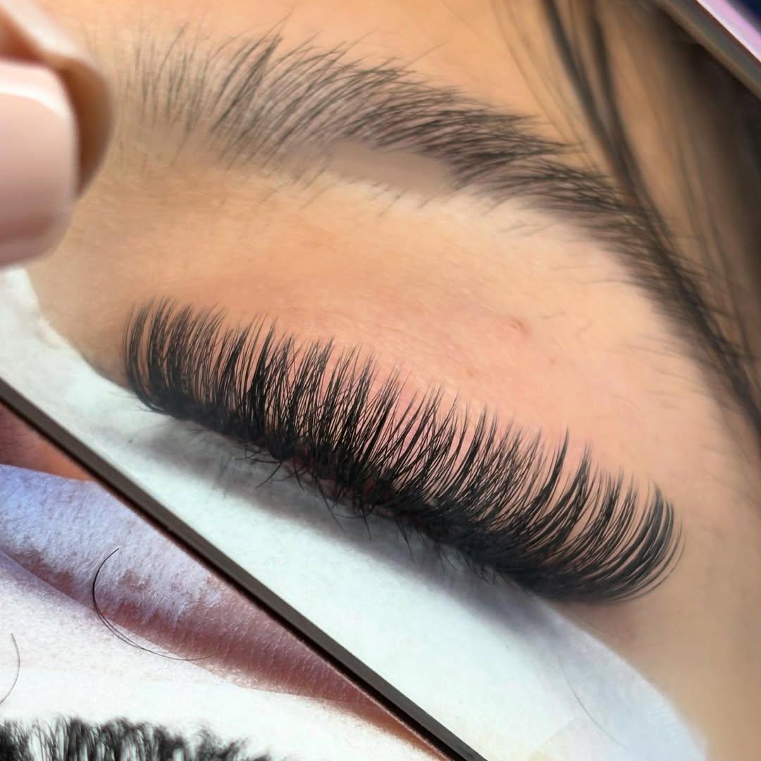 Lashing with Kayla photo 3