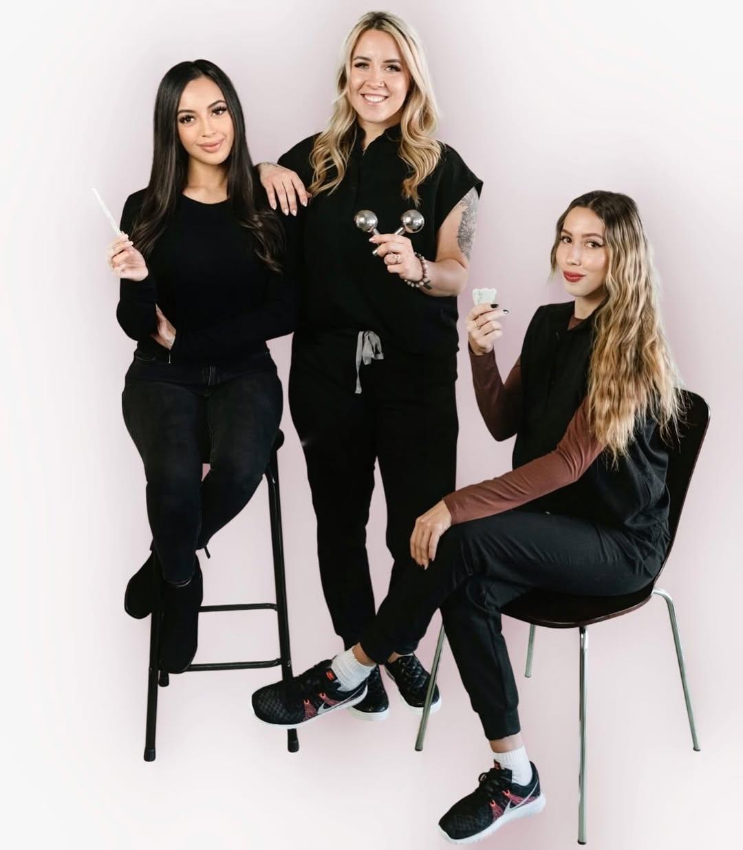 Lashing with Kayla photo 1