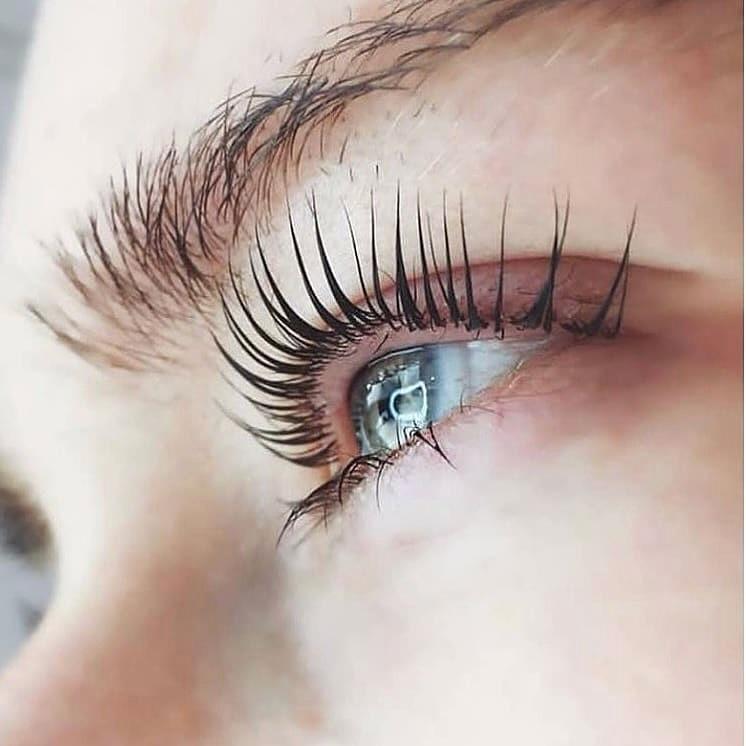 Above The Necklace Beauty photo 1