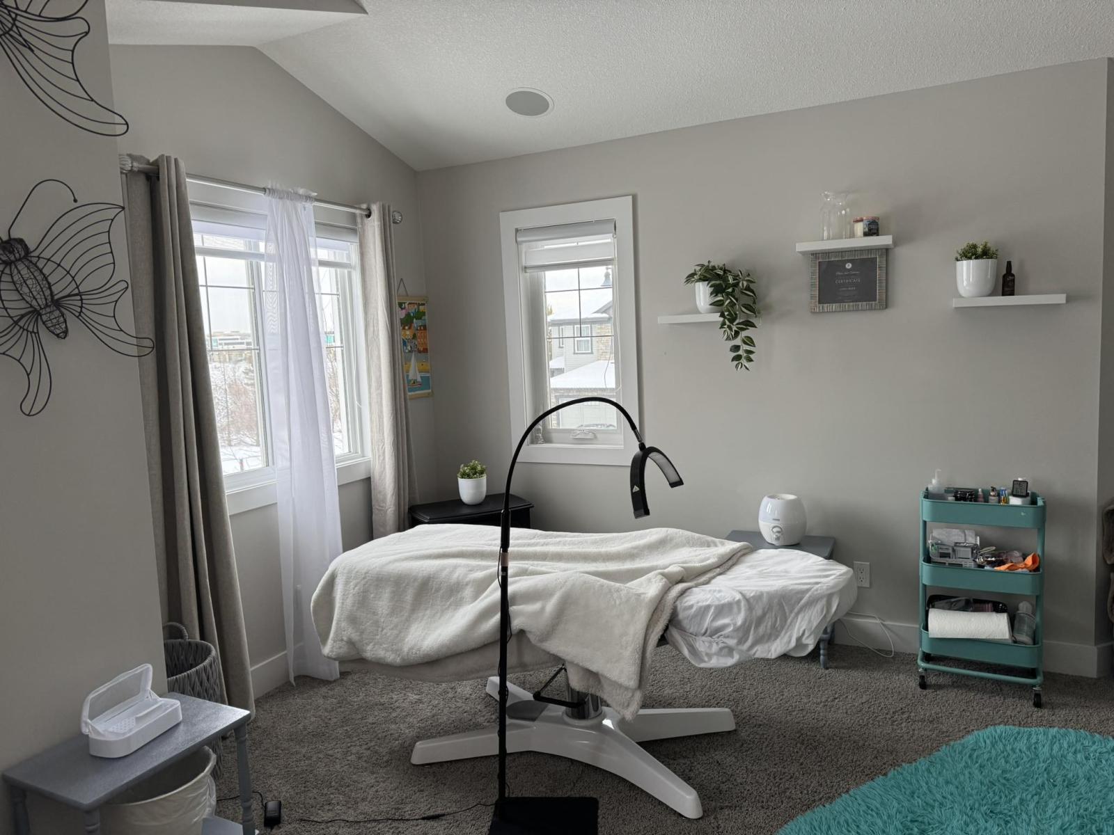 Lash Oasis by Loni photo 1