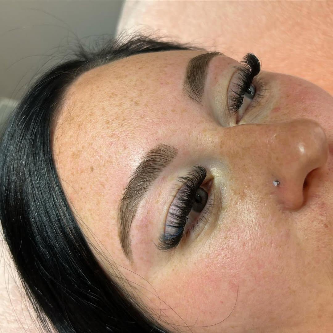 Heather Lashes photo 2