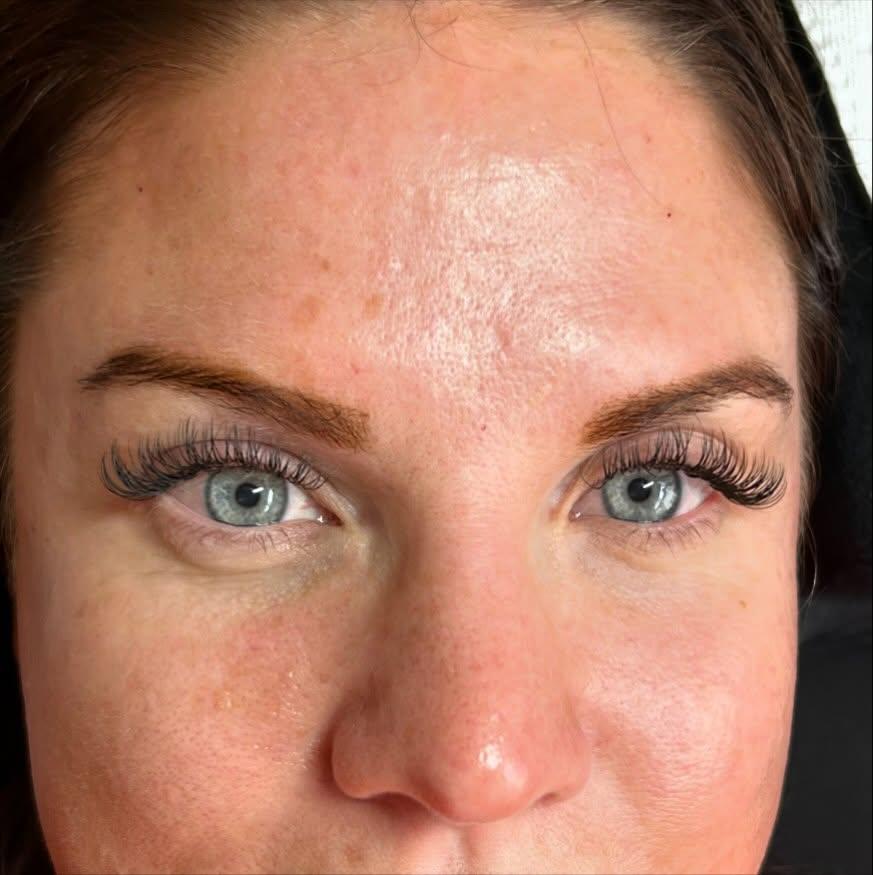 Heather Lashes photo 4