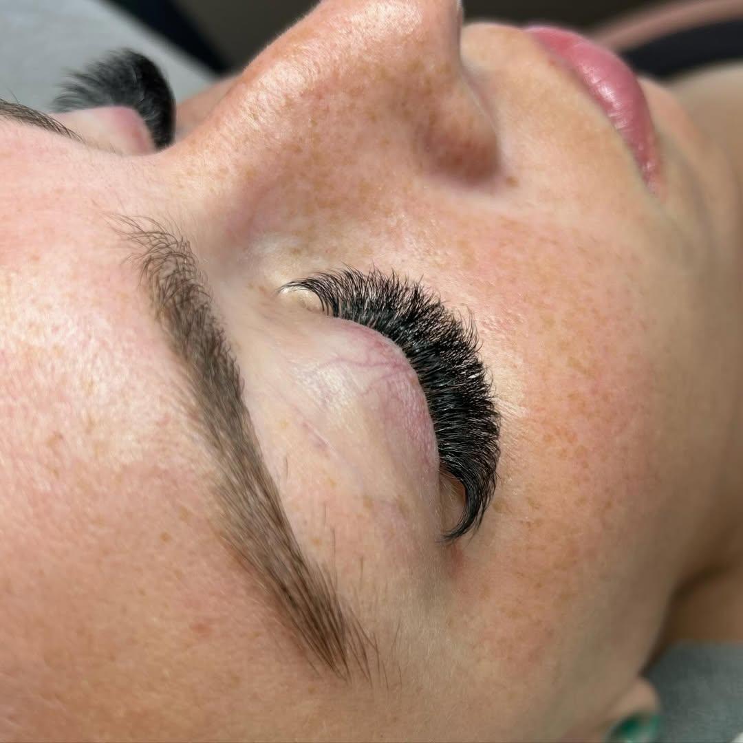 Heather Lashes photo 8