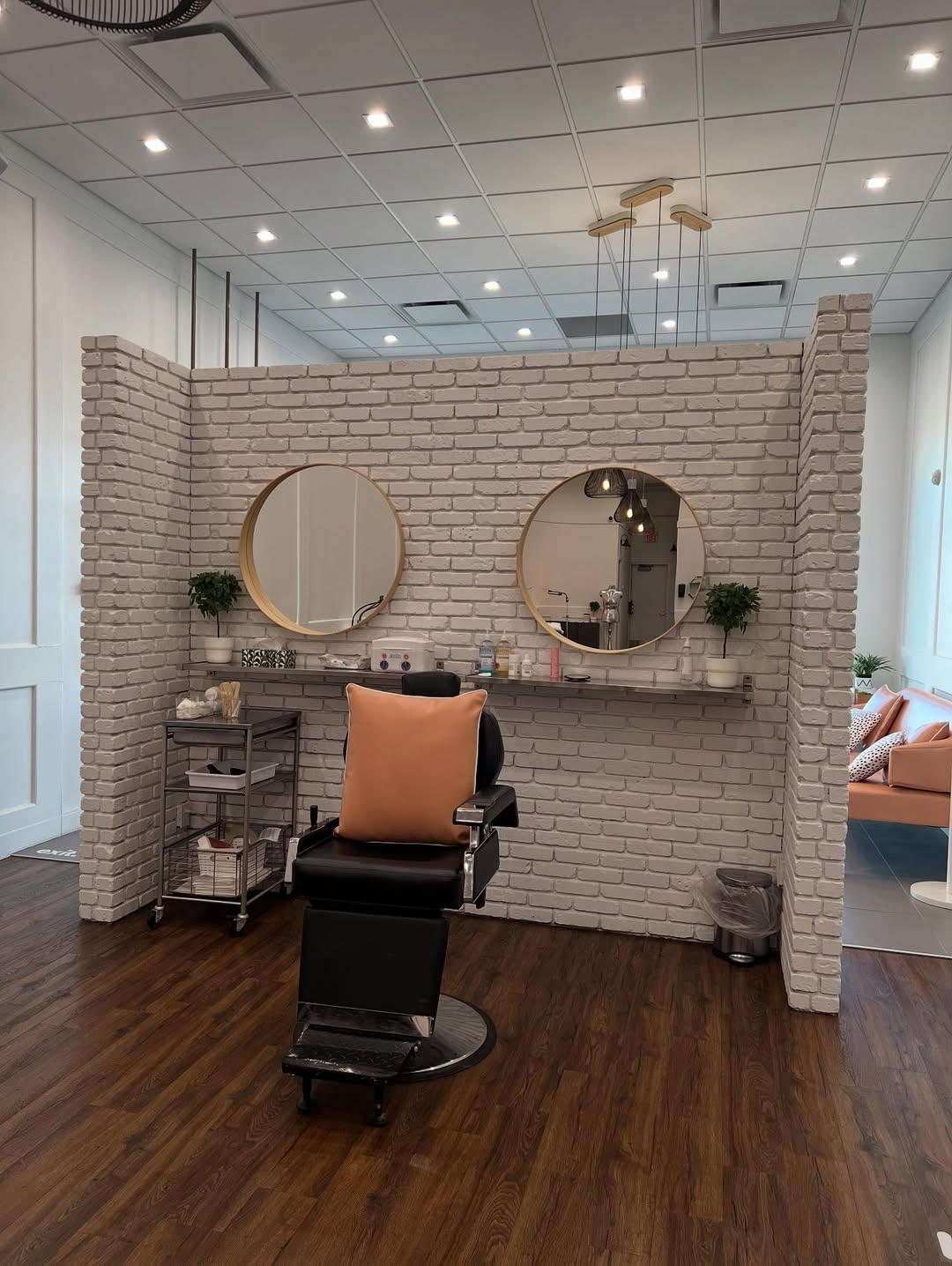 Edmonton Lash Common photo 11